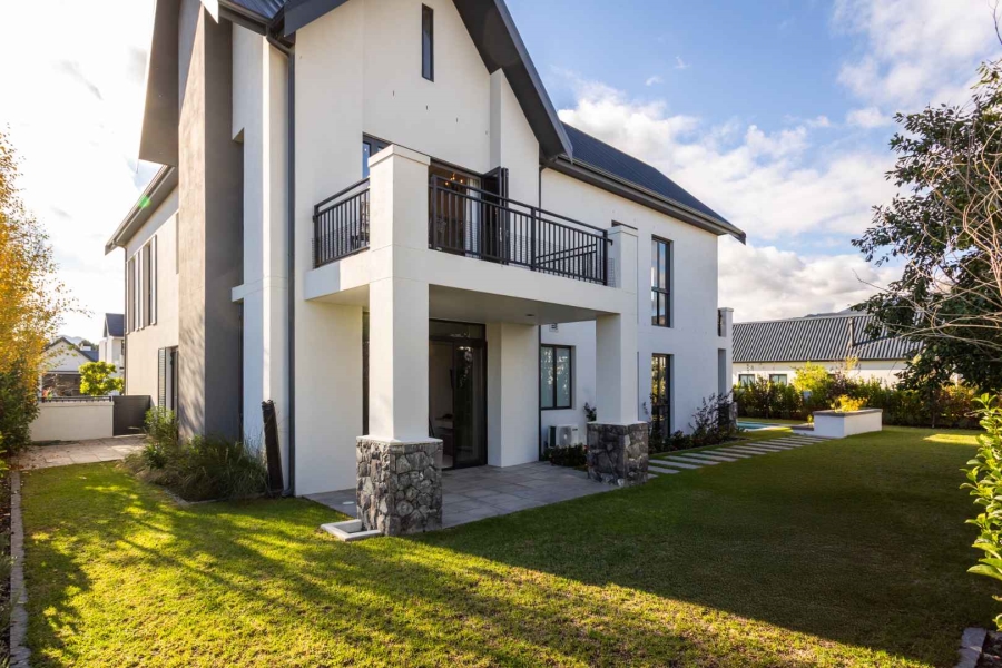 5 Bedroom Property for Sale in Val De Vie Estate Western Cape